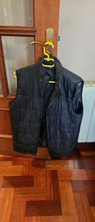 Lote Cazadoras y Chalecos tallas xl y l