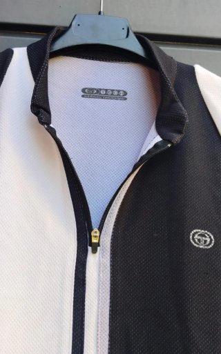 Camiseta bicolor