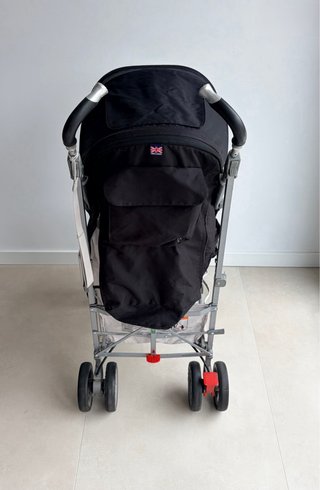 Cochecito Maclaren techno XT con capota de lluvia