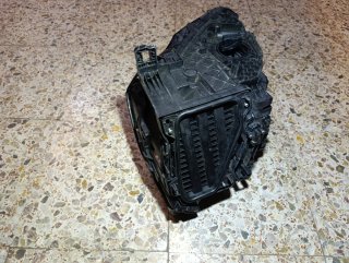 Faro derecho Audi Q3