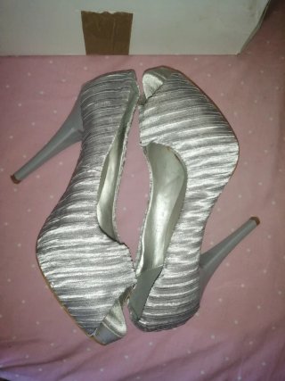 Zapatos de tacón CLOWSE plateados talla 39