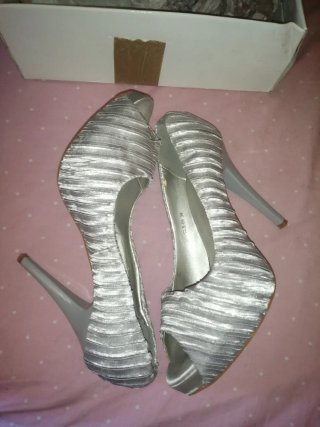 Zapatos de tacón CLOWSE plateados talla 39