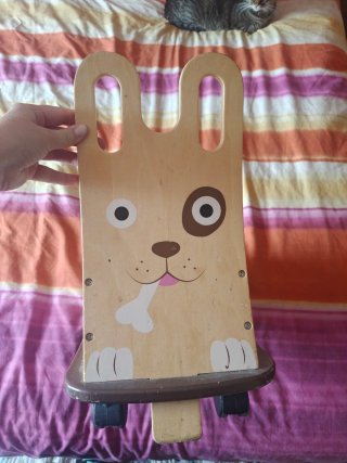 Correpasillos perro madera