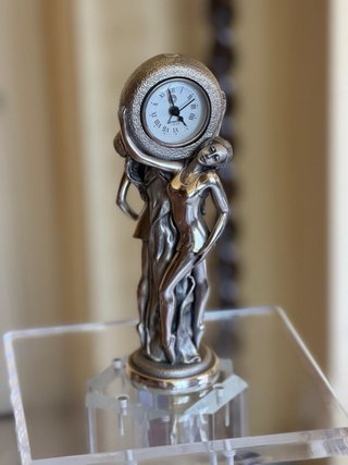 Reloj de escritorio Ottaviani Plata Bailarina