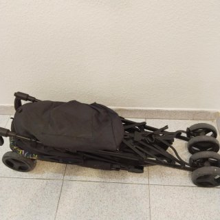 Silla de paseo para bebé negra
