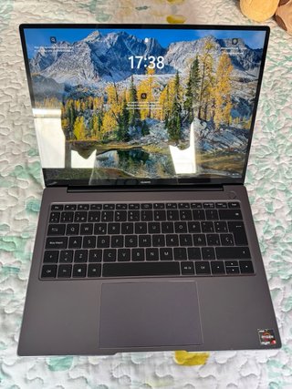 Huawei MateBook 14 Ryzen 5 | 8GB RAM | 512GB SSD