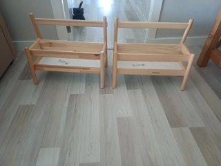 Estanterías Ikea Madera Niños cada una 15 euros