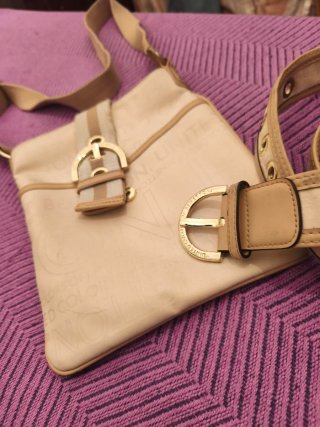 Bolso y cinturón United Colors of Benetton
