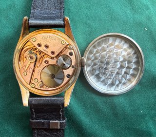 Omega de cuerda manual años 50