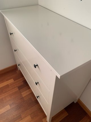 Cómoda Ikea HEMNES