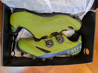NUEVAS Zapatillas LAKE MX238 XC talla 41