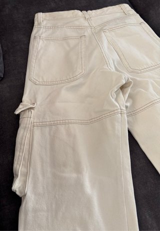 Pantalón cargo beige blanco militar