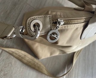 Bolso Longchamp Beige con Correa