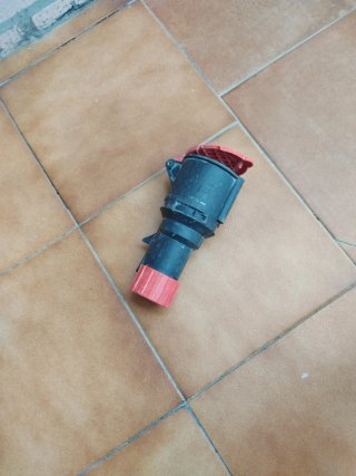 Enchufe Industrial Palazzoli 32A 380V IP44