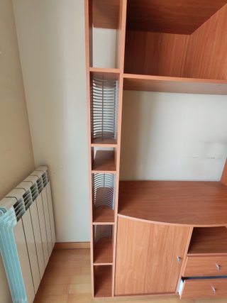 Mueble de salón madera y cristal