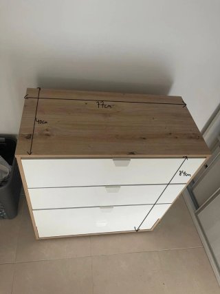 Cómoda 4 cajones madera y blanco