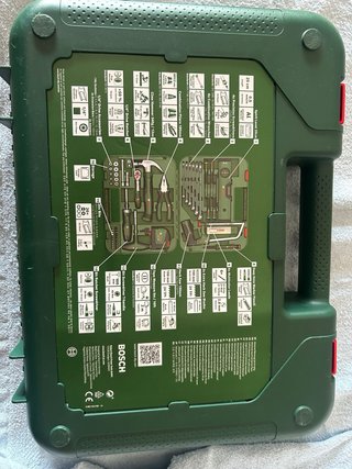 Caja de herramientas Bosch Advanced 64 piezas