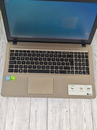 Portátil Asus Intel I7/ 8gb/1tb/ GTX 2Gb