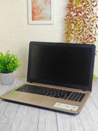 Portátil Asus Intel I7/ 8gb/1tb/ GTX 2Gb