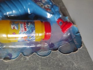 Pistola de burbujas tiburón azul