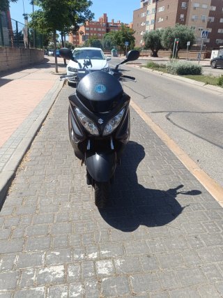 Suzuki Burgman 200