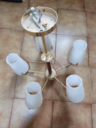 Lámpara de salón/comedor con tulipas