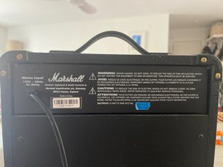 Amplificador Marshall MG10CD 10W
