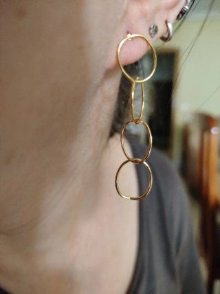 Pendientes largos de aro dorados