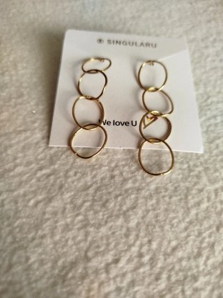 Pendientes largos de aro dorados