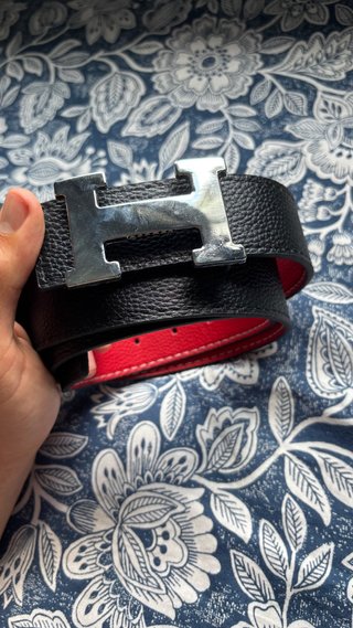 Cinturón Hermes H Hebilla Roja y Negra