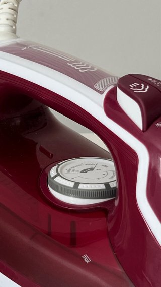 Plancha Taurus Atlantida 3000W vapor vertical