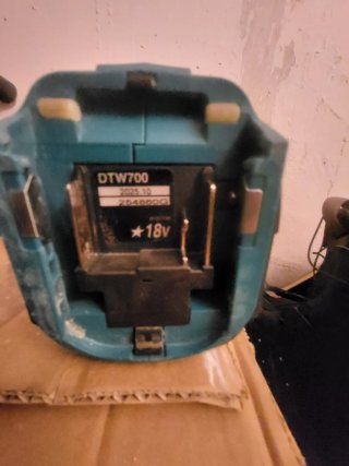 Makita DTW700 Llave de Impacto