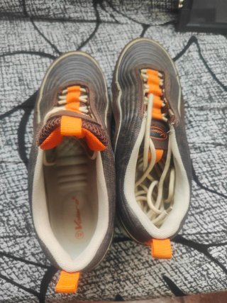 Zapatos de seguridad Valare marrones y naranjas