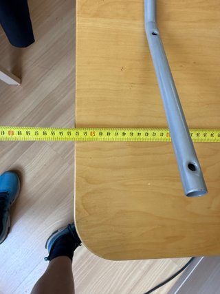 Mesa auxiliar IKEA con ruedas y cajón