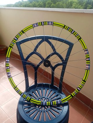 Ruedas DT Swiss R470 DB Personalizadas. 11V