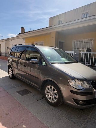 Volkswagen Touran 1.9 TDI 105 CV – 7 PLAZAS
