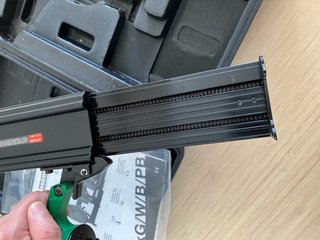 Clavadora neumática Simes sskB12