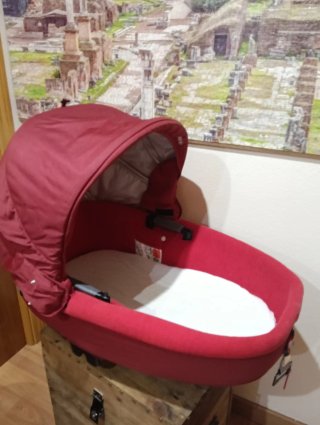 Carrito de bebé y silla coche  marcs bebe confort