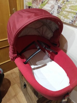 Carrito de bebé y silla coche  marcs bebe confort