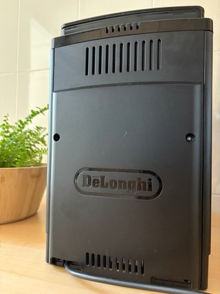 Cafetera DeLonghi Magnifica Start Automática