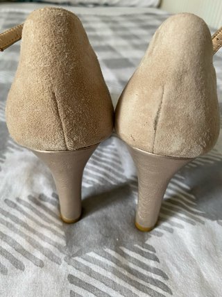 Tacones Fosco Beige y Dorado Talla 37