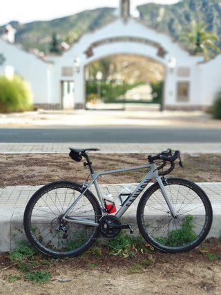 Canyon Ultimate CF SLX Carbono + Fulcrum Quattro