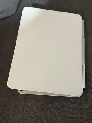 Magic Keyboard iPad Air 11 (M4) Español Blanco