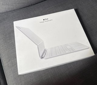 Magic Keyboard iPad Air 11 (M4) Español Blanco