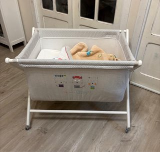 Minicuna con colchón Pekeitas