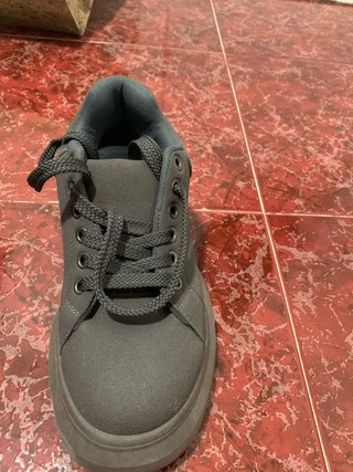 Zapatos de moda grises