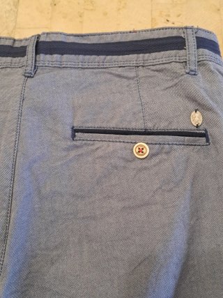 Pantalón corto Oxford azul