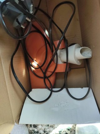 Aspiradora Hyundai 2 en 1 (600W)