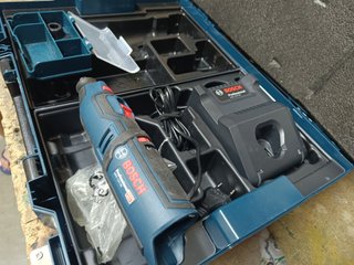 Bosch GRO12V-35 + L-Box + GAL 12V-40