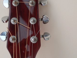 Guitarra Acústica Marrón Washburn